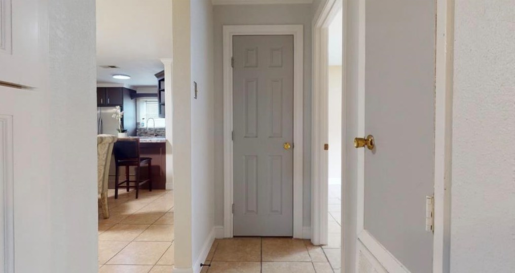 16918 Blairwood Dr, Houston TX  77049-1102 exterior