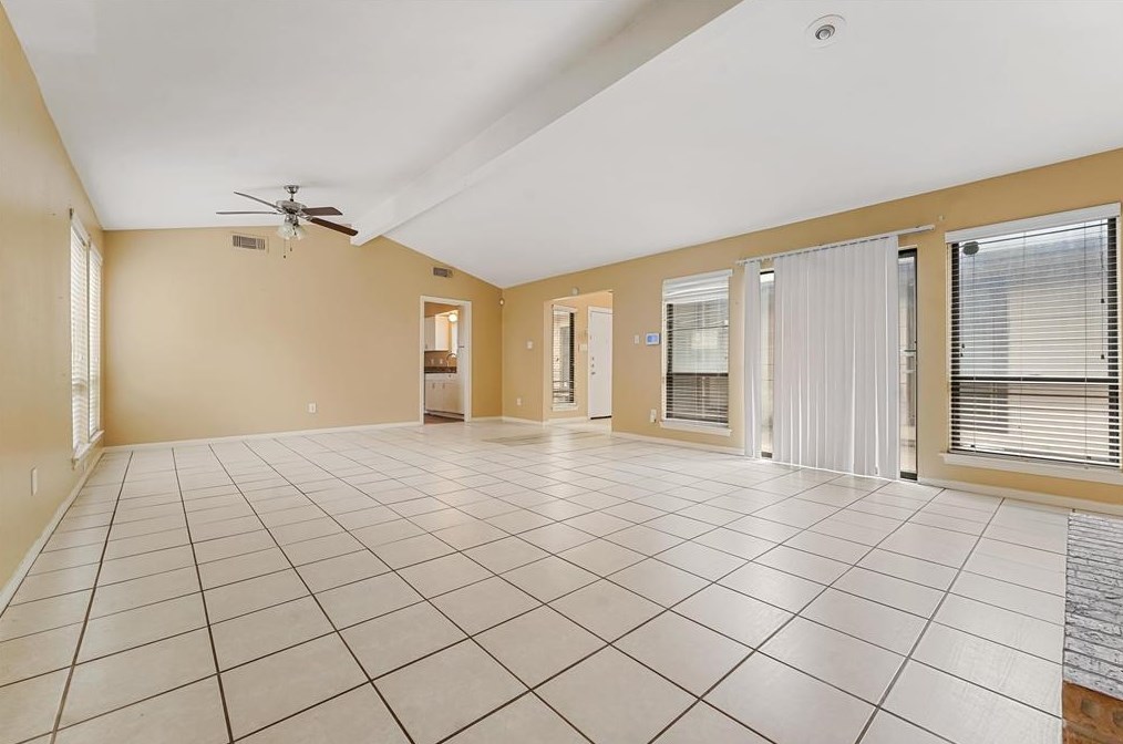 6014 Maywood Frst Dr, Houston TX  77088-2315 exterior
