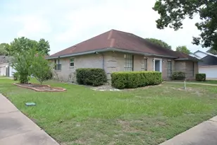 9222 Chesney Downs Dr, Houston, TX 77083 - Photo 3