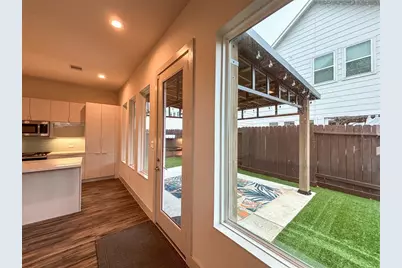 4402 Bora Bora Lane, Houston, TX 77045 - Photo 17