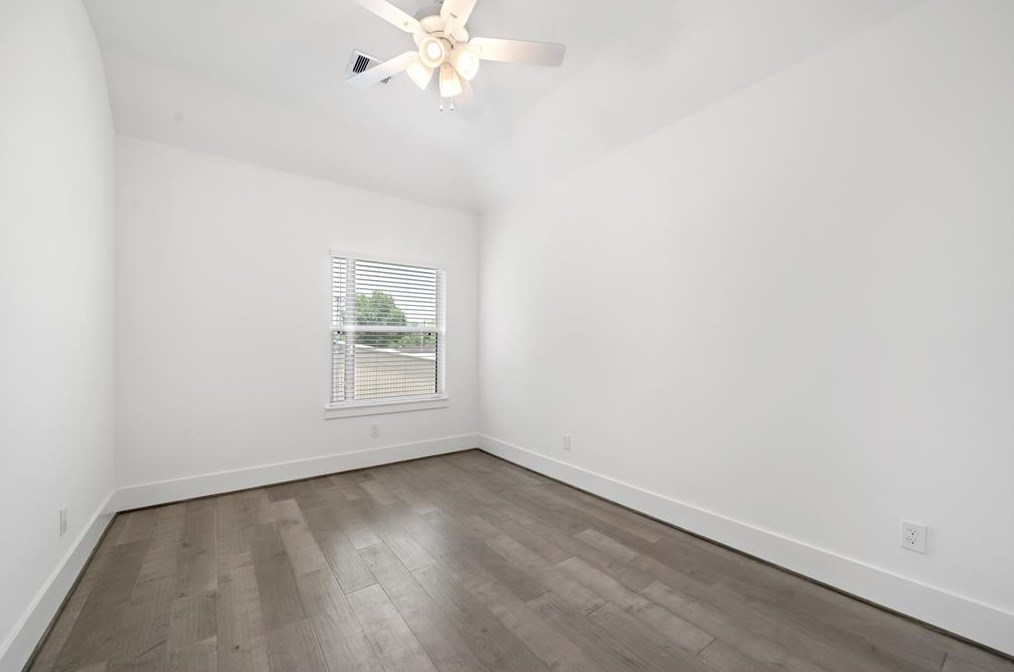323 25 St, Houston TX  77008-2361 exterior