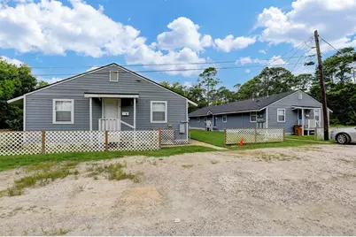 2322 Central Street, Dickinson, TX 77539 - Photo 1