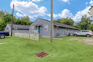 2322 Central St, Dickinson, TX 77539 - Photo 3