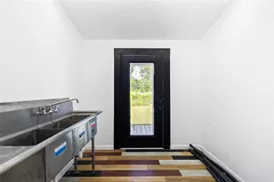 327 S Robb St, Trinity, TX 75862 - Photo 13