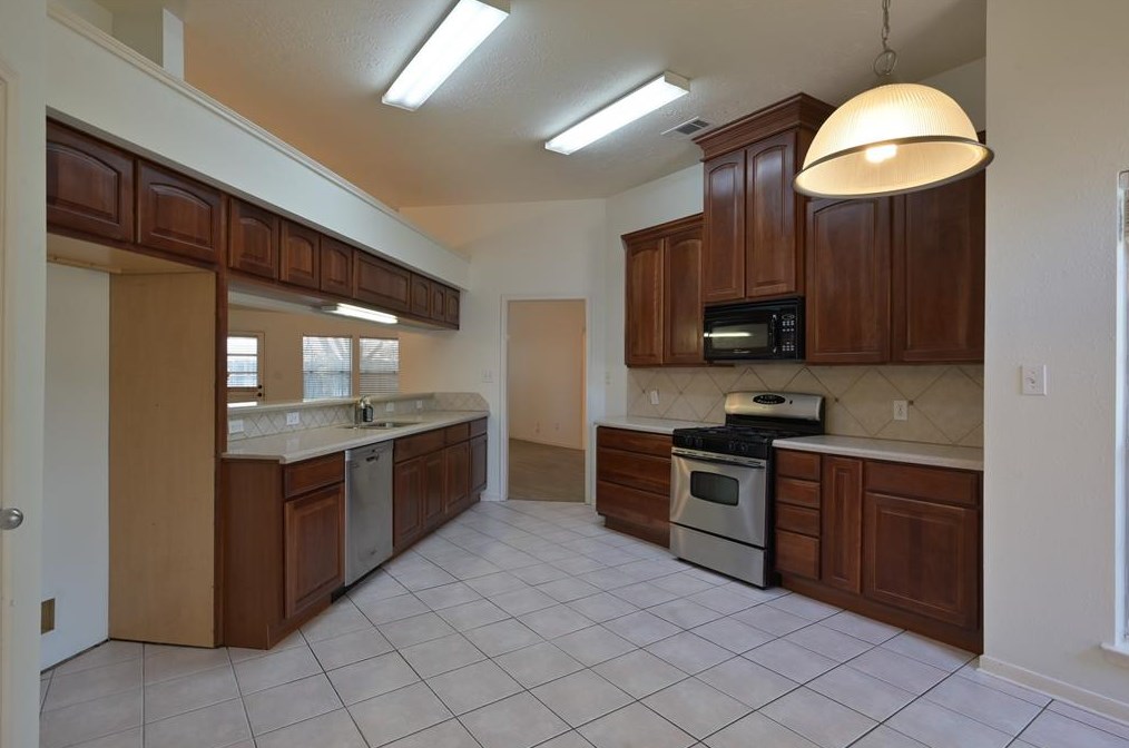 19614 Kilborne Park Ln, Spring TX 77379-6075 exterior