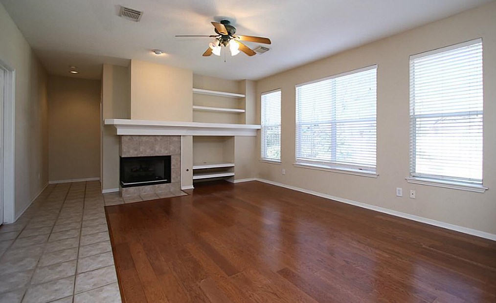 26 Redland Pl, Spring TX  77382-1645 exterior
