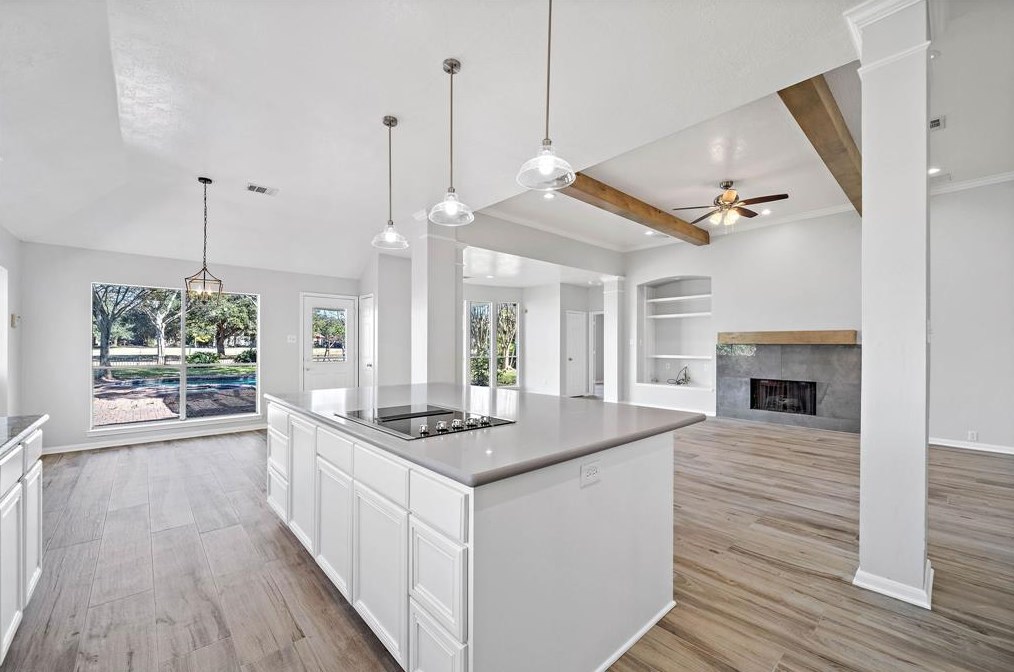 4602 Weston Dr, Fulshear TX  77441-4228 exterior