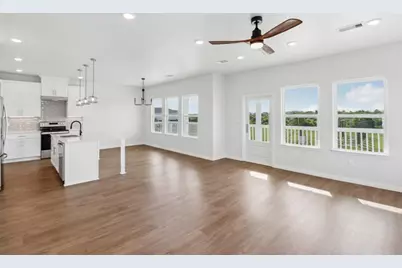 1335 Sapphire Palms Court, San Leon, TX 77539 - Photo 9