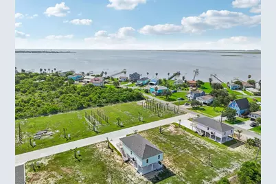 1335 Sapphire Palms Court, San Leon, TX 77539 - Photo 17