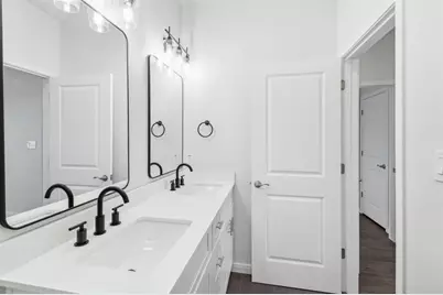 1335 Sapphire Palms Court, San Leon, TX 77539 - Photo 11