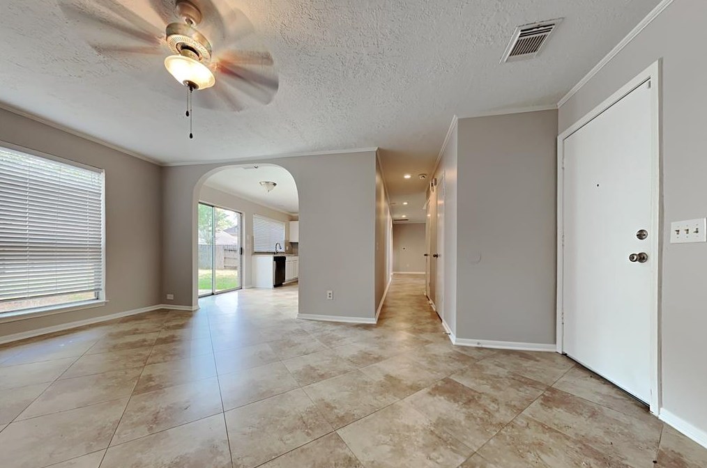 9322 Wandsworth Dr, Spring TX  77379-9406 exterior