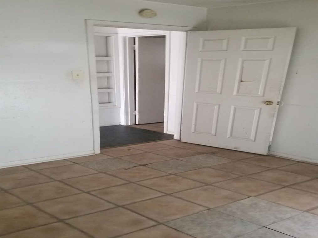 858 Marcolin St, Houston TX  77088-5108 exterior