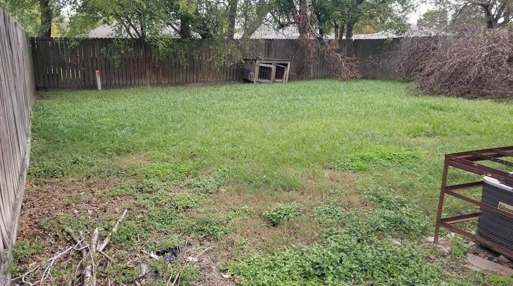 858 Marcolin St, Houston TX  77088-5108 exterior