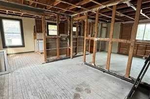 122 N Holland St, Bellville, TX 77418 - Photo 5