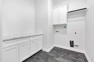 400 Little Spg Ct, Anahuac, TX 77514 - Photo 15