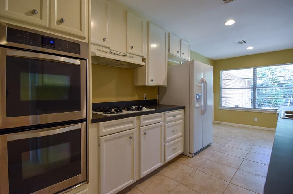 8526 Greenbush St, Houston TX  77025-3846 exterior