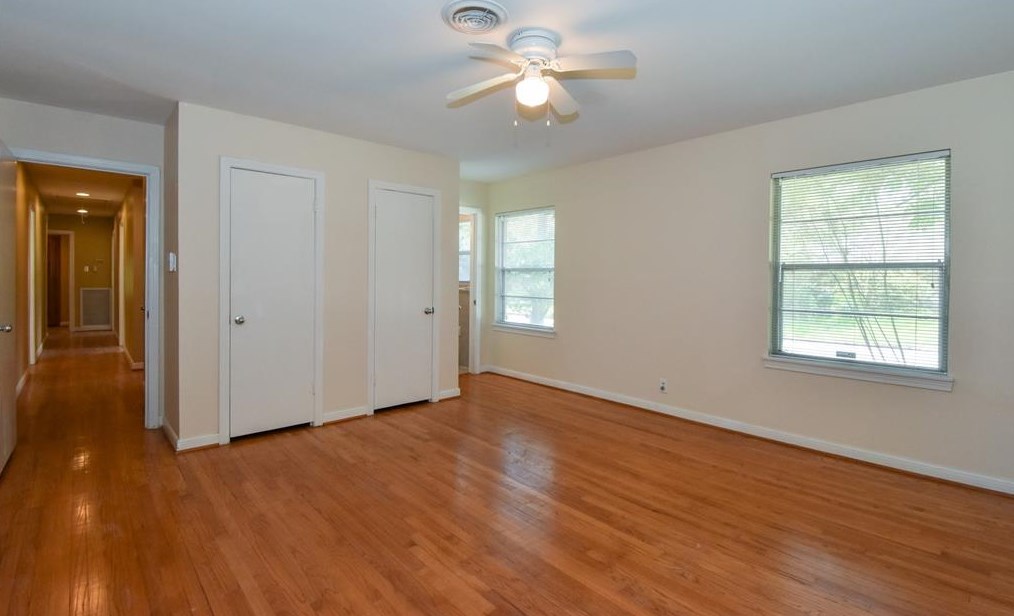 8526 Greenbush St, Houston TX  77025-3846 exterior