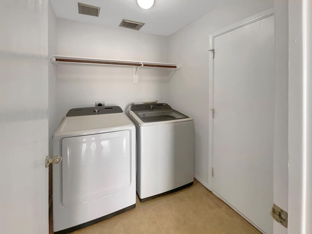 2007 Pne Croft Dr, Humble TX 77396-6201 exterior