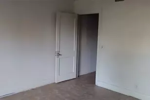 1370 Plum St, Beaumont, TX 77703 - Photo 5