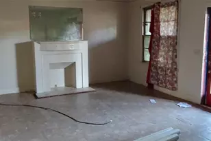 1370 Plum St, Beaumont, TX 77703 - Photo 19