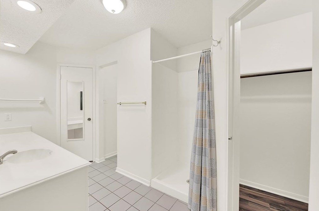 24007 Spg Briar Ln, Spring TX 77373-6344 exterior