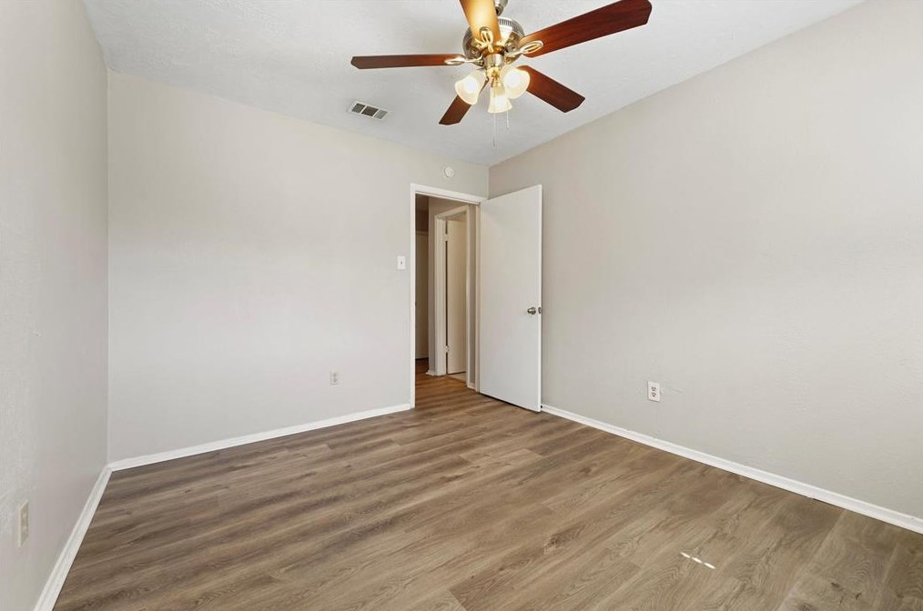 7219 Sunlight Ln, Houston TX  77095-1411 exterior