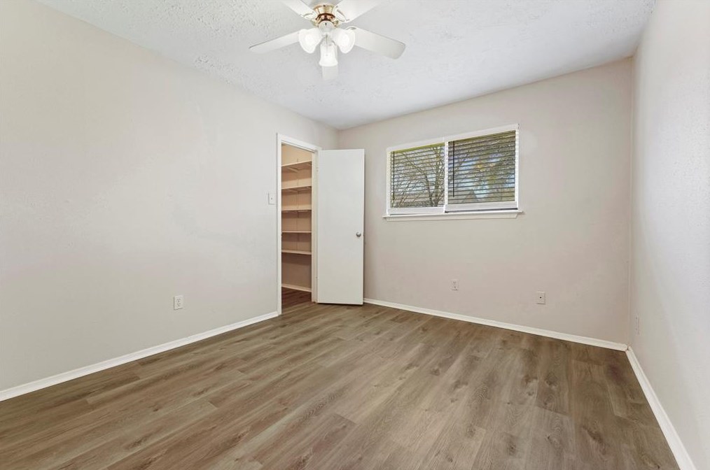 7219 Sunlight Ln, Houston TX  77095-1411 exterior