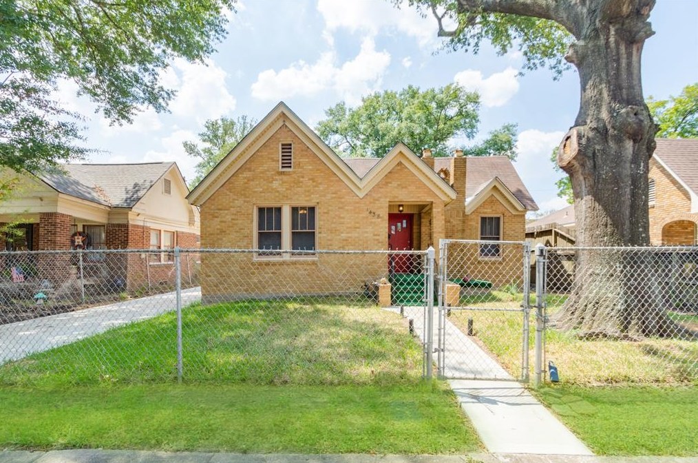 1438 Munger St, Houston TX  77023-4535 exterior