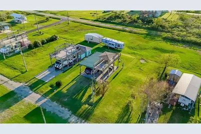 933 Wesley Way, Port Bolivar, TX 77650 - Photo 31