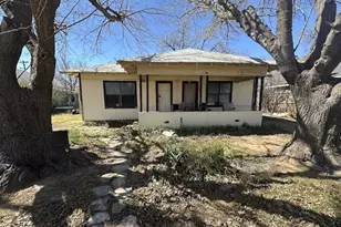 503 N Cedar St, Seymour, TX 76380 - Photo 5