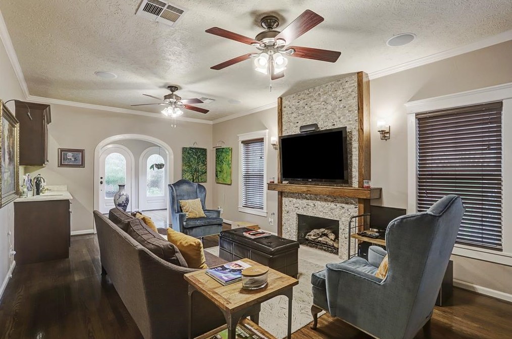 2505 Prospect St, Houston TX  77004-7737 exterior