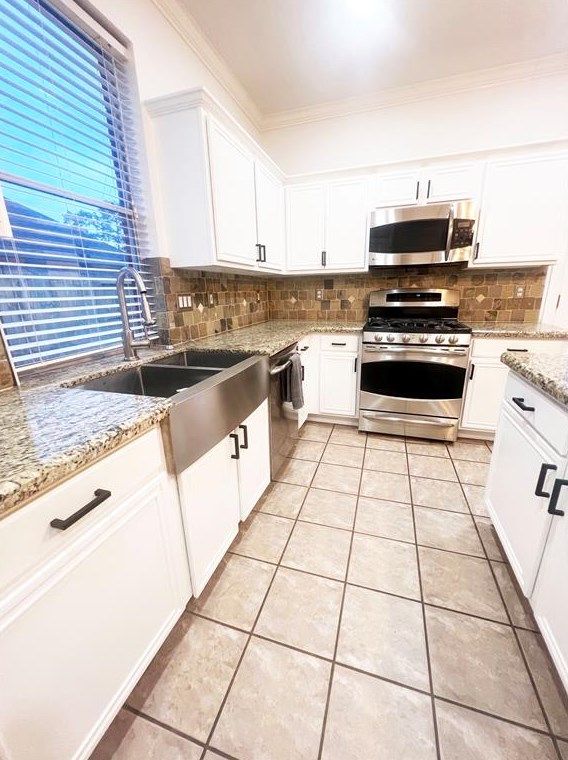 25811 Marshbrook Ln, Spring TX  77389-2109 exterior