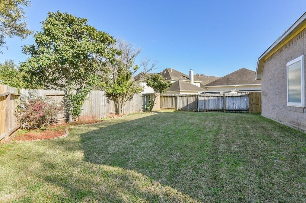 16647 Broadoak Grv Ln, Sugar Land TX  77498-7171 exterior