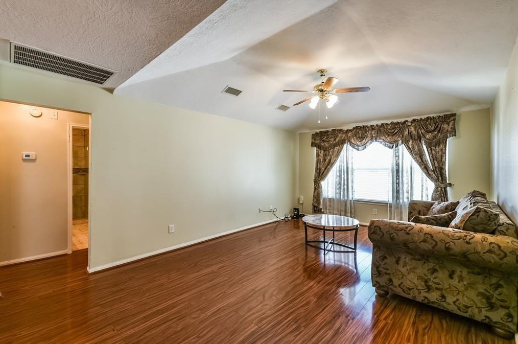 16647 Broadoak Grv Ln, Sugar Land TX  77498-7171 exterior