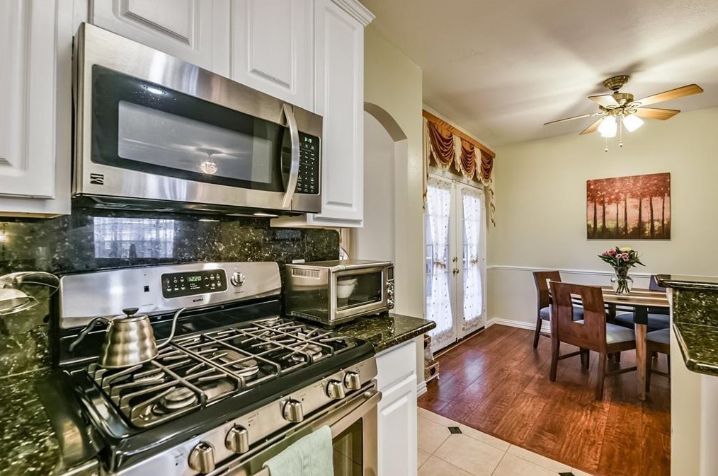 16647 Broadoak Grv Ln, Sugar Land TX  77498-7171 exterior