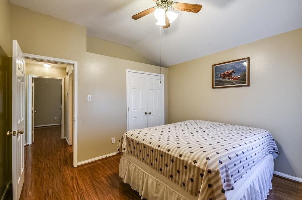 16647 Broadoak Grv Ln, Sugar Land TX  77498-7171 exterior