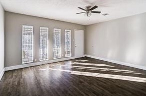 10126 Woodwick St, Houston TX  77016-3947 exterior