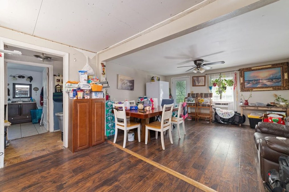 2003 Turner Dr, Houston TX  77093-6136 exterior