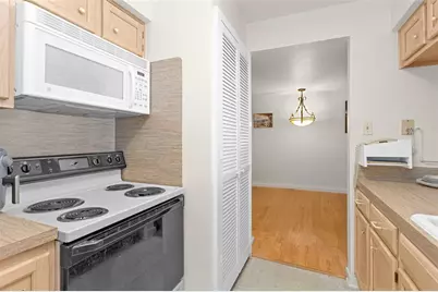 306D Lakeview Terrace Terrace #306D, Montgomery, TX 77356 - Photo 5