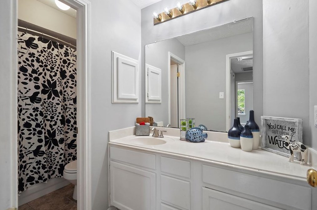 10127 Red Wolf Ln, Houston TX 77064-5457 exterior