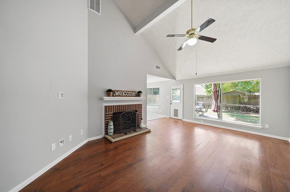 10127 Red Wolf Ln, Houston TX 77064-5457 exterior