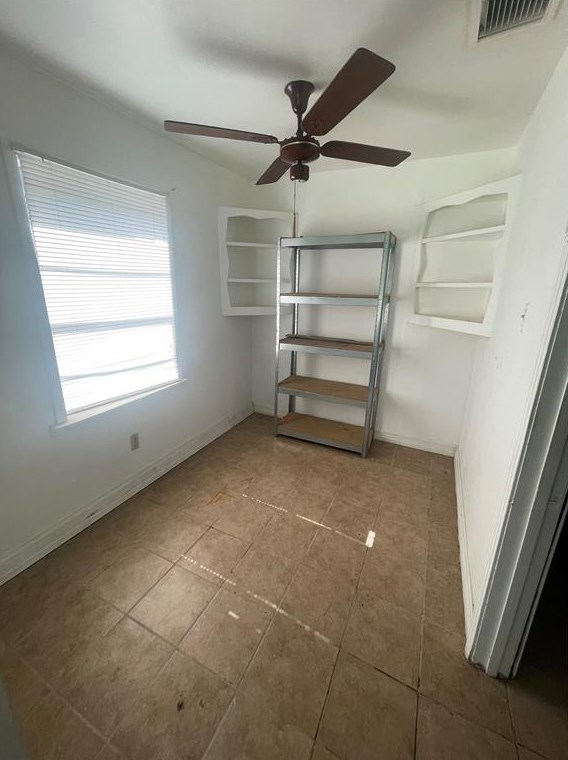 4657 Clover St, Houston TX  77051-2809 exterior