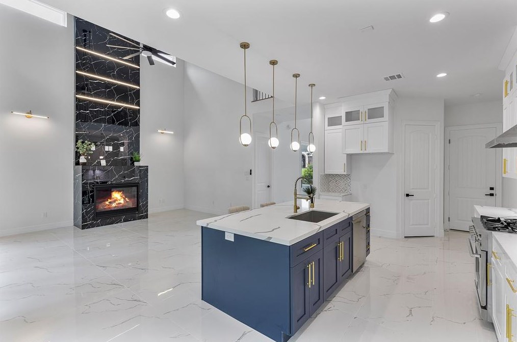 8610 Cross Country Dr, Humble TX 77346-6115 exterior