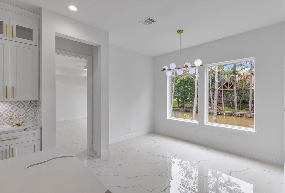 8610 Cross Country Dr, Humble TX 77346-6115 exterior