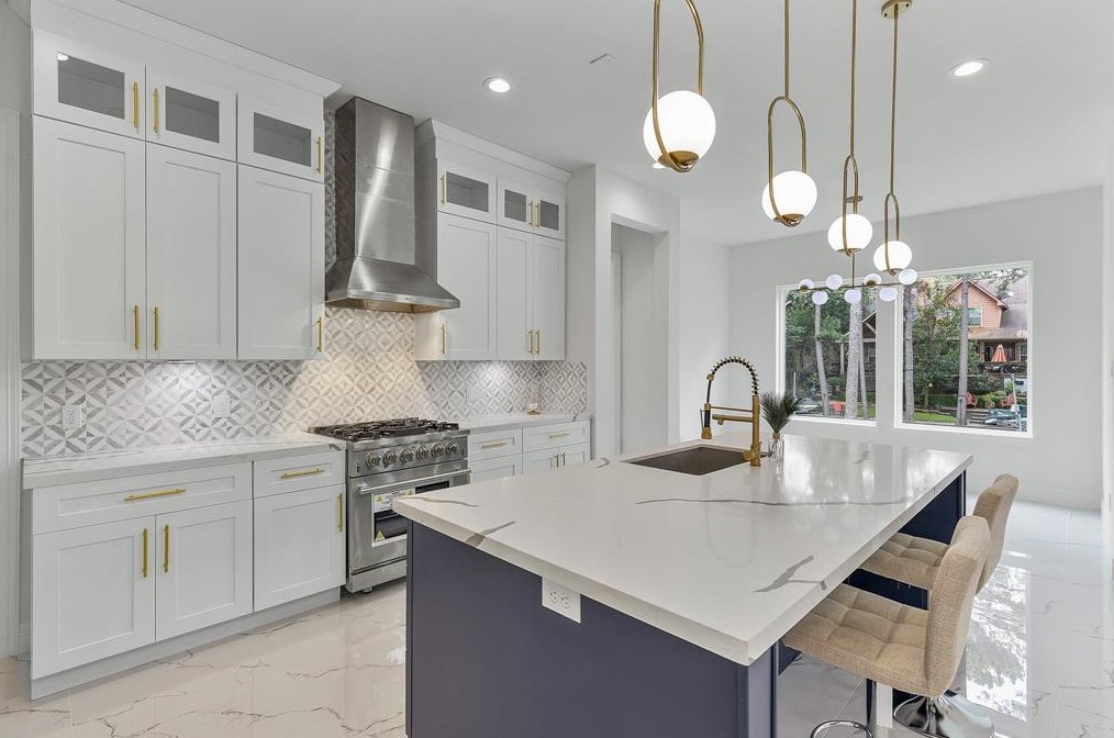 8610 Cross Country Dr, Humble TX 77346-6115 exterior