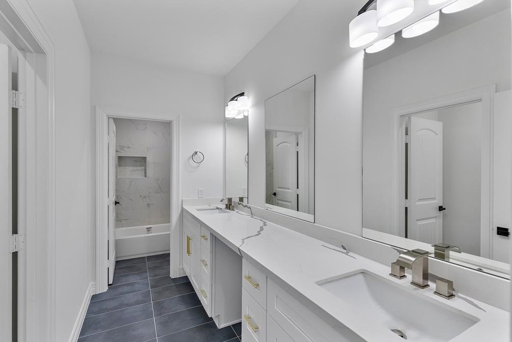 8610 Cross Country Dr, Humble TX 77346-6115 exterior