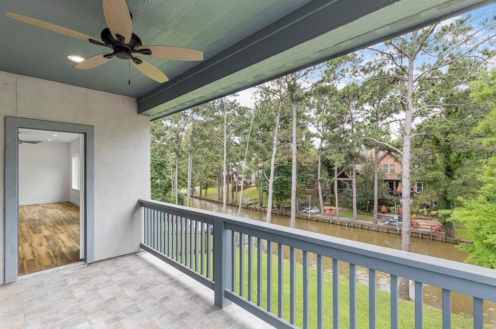 8610 Cross Country Dr, Humble TX 77346-6115 exterior