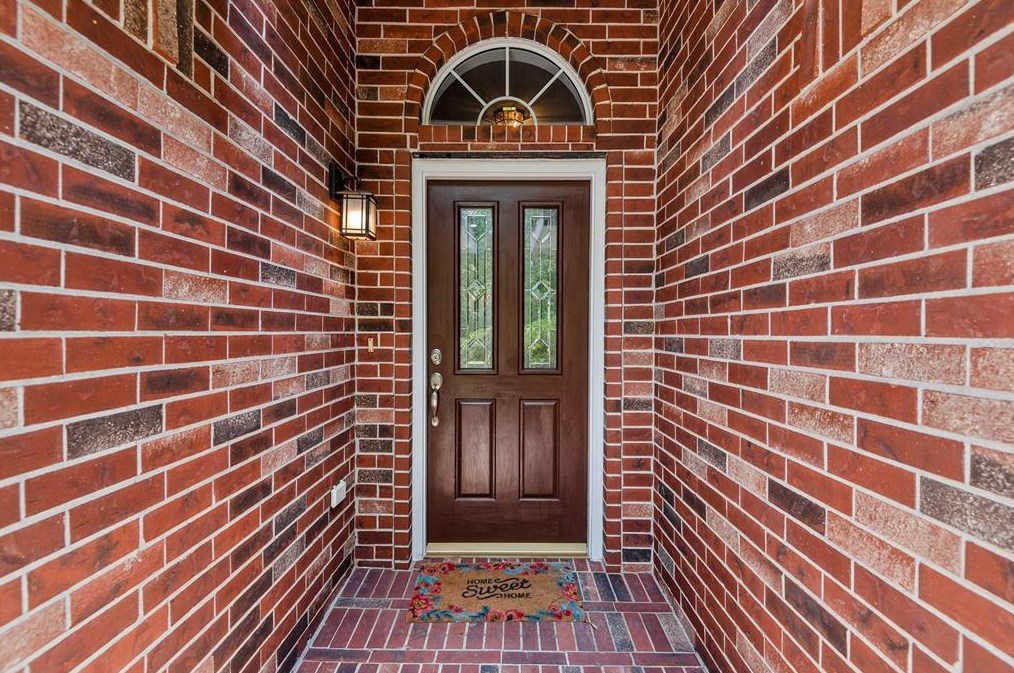 27 Grand Bayou Pl, Spring TX  77382-1624 exterior