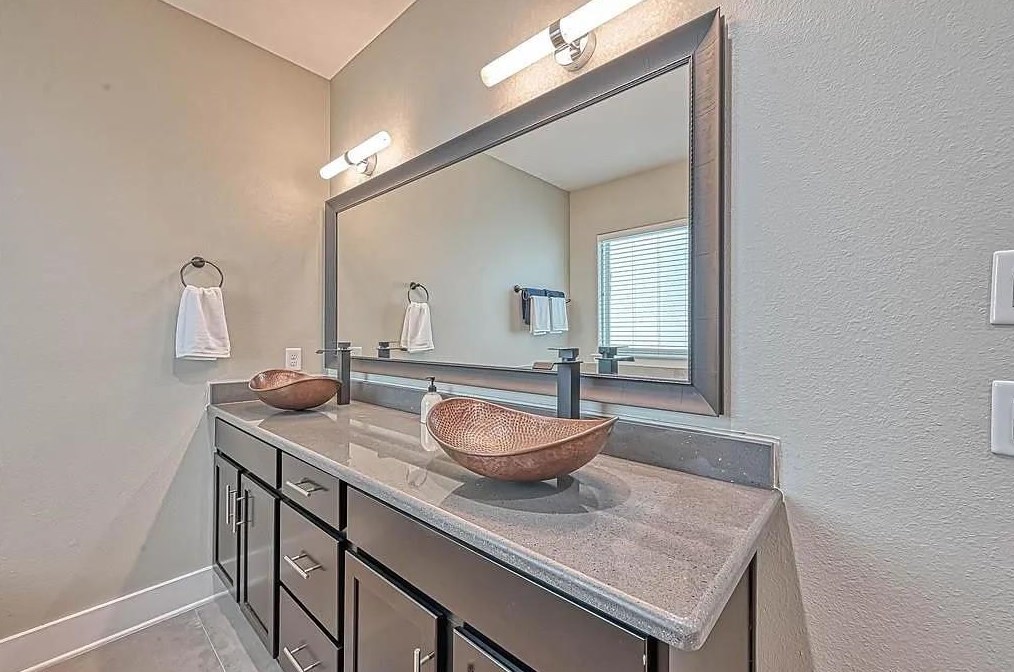 1544 23 St, Houston TX  77008-1612 exterior
