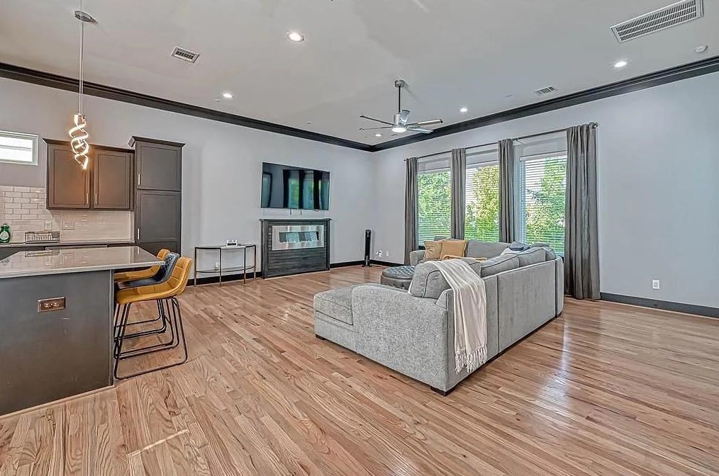 1544 23 St, Houston TX  77008-1612 exterior